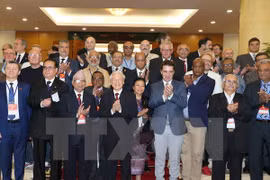 Delegados internacionales valoran logros de renovación de Vietnam