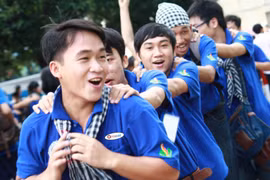 Ciudad Ho Chi Minh revisa campaña veraniega de voluntariado juvenil