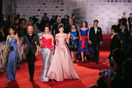 Artistas famosos en Festival Internacional de Cine de Hanoi