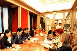 Fortalecen colaboración parlamentaria entre Vietnam e Italia