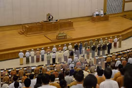 Gobierno de Myanmar acepta reclamaciones de población sobre corrupción