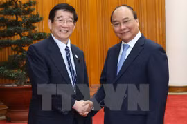Premier de Vietnam saluda propuesta japonesa sobre cooperación tecnológica