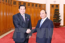Vietnam aprecia lazos con BAD, afirma premier Nguyen Xuan Phuc