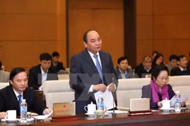 Parlamento vietnamita escruta informe de trabajo de gobierno y premier