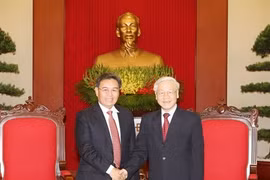 Líder partidista de Vietnam se reúne con jefe de organización de masas de Laos