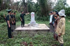 Vietnam y Laos conciertan planes para la gestión de la frontera común en 2016