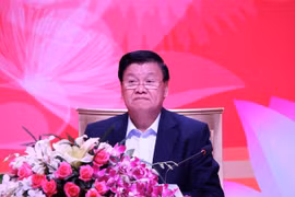 Premier de Laos dialoga por primera vez con empresarios vietnamitas