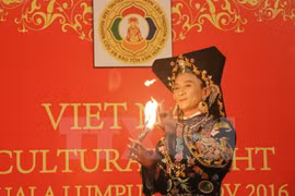 Presentan en Malasia rito del culto a la Diosa Madre del pueblo vietnamita