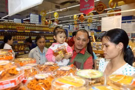 Vietnam en séptimo lugar en confianza global del consumidor, según Nielsen
