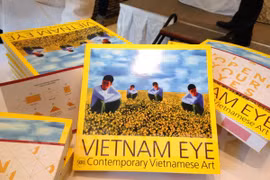 Inauguran exposición en honor de arte contemporáneo vietnamita