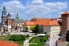 Efectúan en Vietnam conmemoración de Día de la Constitución de Polonia