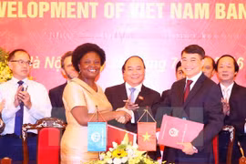 Otorgan Orden de Amistad a exdirectora del BM en Vietnam