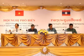 Acuerdos facilitan comercio entre Vietnam y Laos