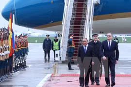 Premier vietnamita llega a Rusia para iniciar su visita oficial