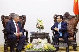 Vicepremier de Vietnam aboga por mayor cooperación económica con Reino Unido