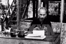 Festival en recordación de natalicio del Presidente Ho Chi Minh