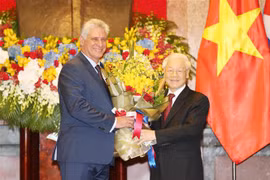[Fotos] Presidente de Cuba inicia visita oficial a Vietnam