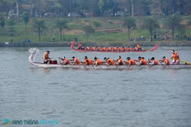 Animada participación en festival de Regata en honor a los reyes Hung de Vietnam