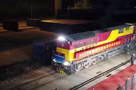 Arriba a Vietnam primer tren de carga de China gracias a RCEP