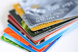 Bancos vietnamitas emiten tarjetas de débito nacionales con chip electrónico