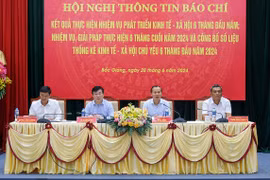 En la conferencia de prensa. (Foto: congthuong.vn)