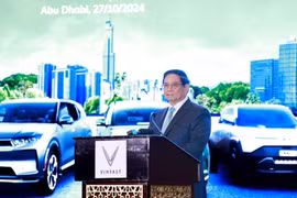 El primer ministro de Vietnam, Pham Minh Chinh, habla en la ceremonia de lanzamiento de los vehículos Vinfast. (Foto: VNA)