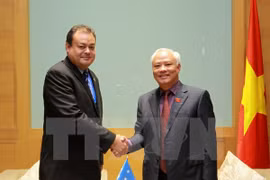 Parlamentos de Vietnam y Estados Federados de Micronesia buscan mejorar cooperación legislativa