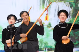 Diversas actividades artísticas durante sexto Festival de Canto Then en Ha Giang