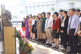 Celebran natalicio del Presidente Ho Chi Minh en diferentes ciudades del mundo