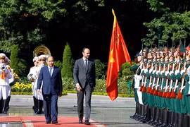 Prensa francesa acapara visita del premier Edouard Philippe a Vietnam 