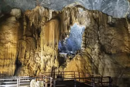 Cueva Paraíso: Museo de arte natural