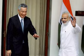 Dirigentes de India y Singapur debaten cooperación económica