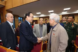 Máximo dirigente partidista y estatal de Vietnam dialoga con votantes de Hanoi