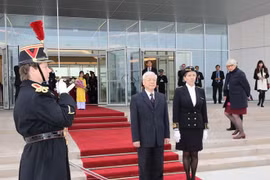 Secretario general del Partido Comunista de Vietnam inicia visita a Francia 