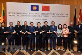 Altos funcionarios de China y ASEAN revisan la implementación de DOC 