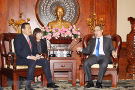 Grupo sudcoreano Lotte aspira a ampliar inversiones en Ciudad Ho Chi Minh 