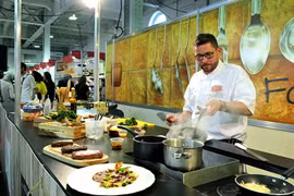 Inauguran exposición de alimentos de Asia en Singapur