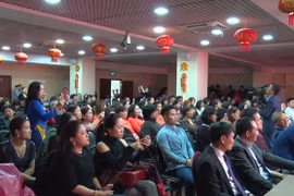 Comunidades vietnamitas en extranjero saludan al Año Nuevo Lunar 2018