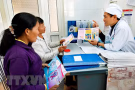 Vietnam se propone por controlar tasa de infección por VIH/SIDA