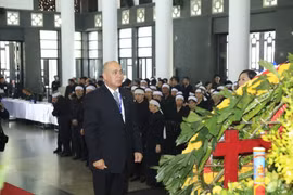 Mensajes de solidaridad siguen llegando a Vietnam por fallecimiento de presidente Dai Quang 