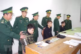 Detienen en Vietnam a tres chinos por uso de tarjetas ATM falsas 
