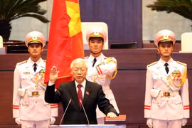 Máximo dirigente partidista de Vietnam jura su cargo como Presidente del país