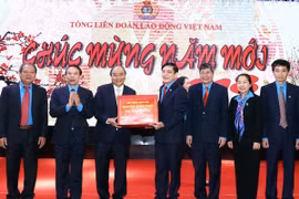 Premier exige continuar edificación de instalaciones a favor de trabajadores vietnamitas ​