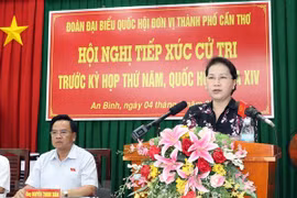 Presidenta parlamentaria de Vietnam dialoga con electorado en ciudad de Can Tho
