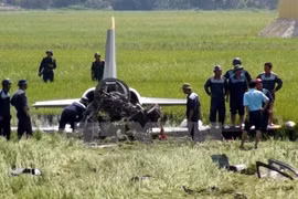 Dos pilotos fallecidos en accidente de avión militar vietnamita en entrenamiento 