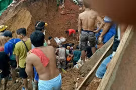 Al menos cinco mineros murieron en deslizamiento de tierra en Indonesia