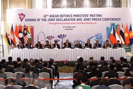 Vietnam llama a promover rol central de ASEAN en mantenimiento de paz 