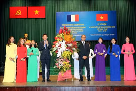 Impulsan cooperación entre Ciudad Ho Chi Minh y localidades francesas