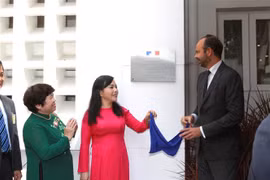 Premier Edouard Philippe inaugura Clínico Francés en Ciudad Ho Chi Minh