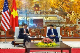 Hanoi adquiere experiencias de Estados Unidos en control de contaminación ambiental 